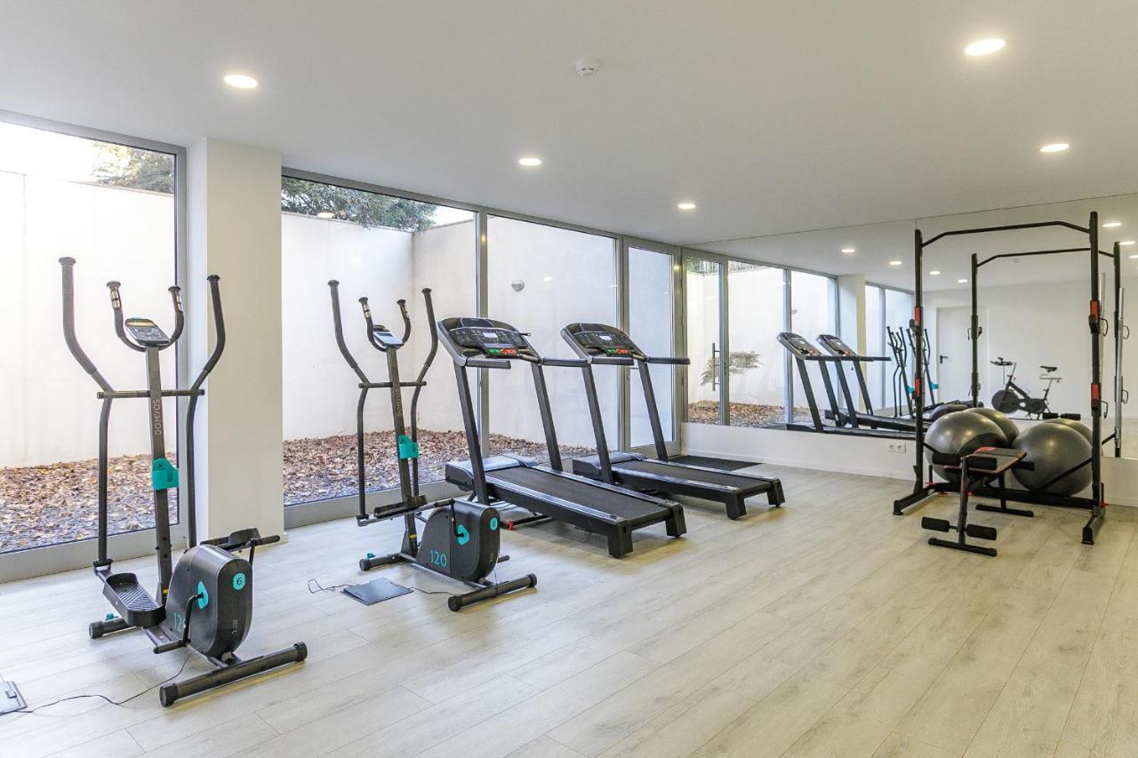 Lovelystay - Modern Loft With Gym & Free Parking Minutes Away From Cbd ポルト エクステリア 写真